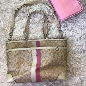 Coach diaper bag 👧🏻